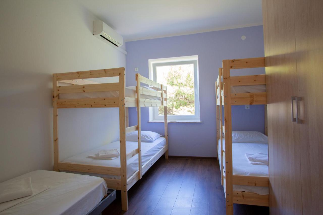 Hostel Trobenta In Oblak ปอร์โตรอซ ภายนอก รูปภาพ
