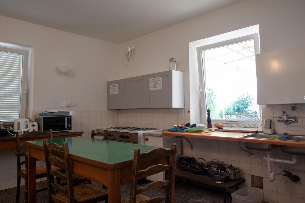 Hostel Trobenta In Oblak ปอร์โตรอซ ภายนอก รูปภาพ