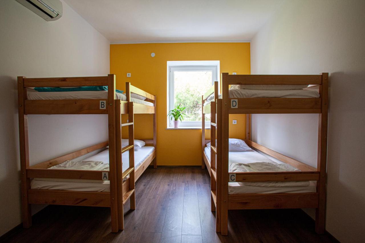 Hostel Trobenta In Oblak ปอร์โตรอซ ภายนอก รูปภาพ